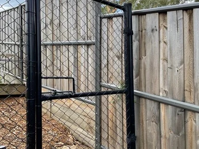 black-pvc-chain-wire-fencing